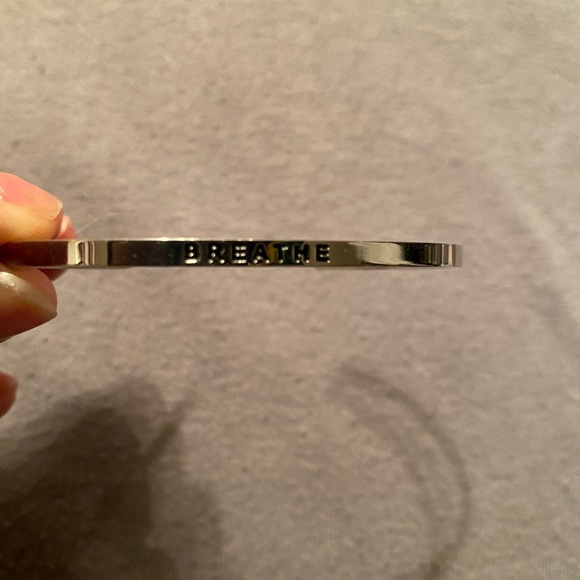 Breath bangle - Picture 1 of 3